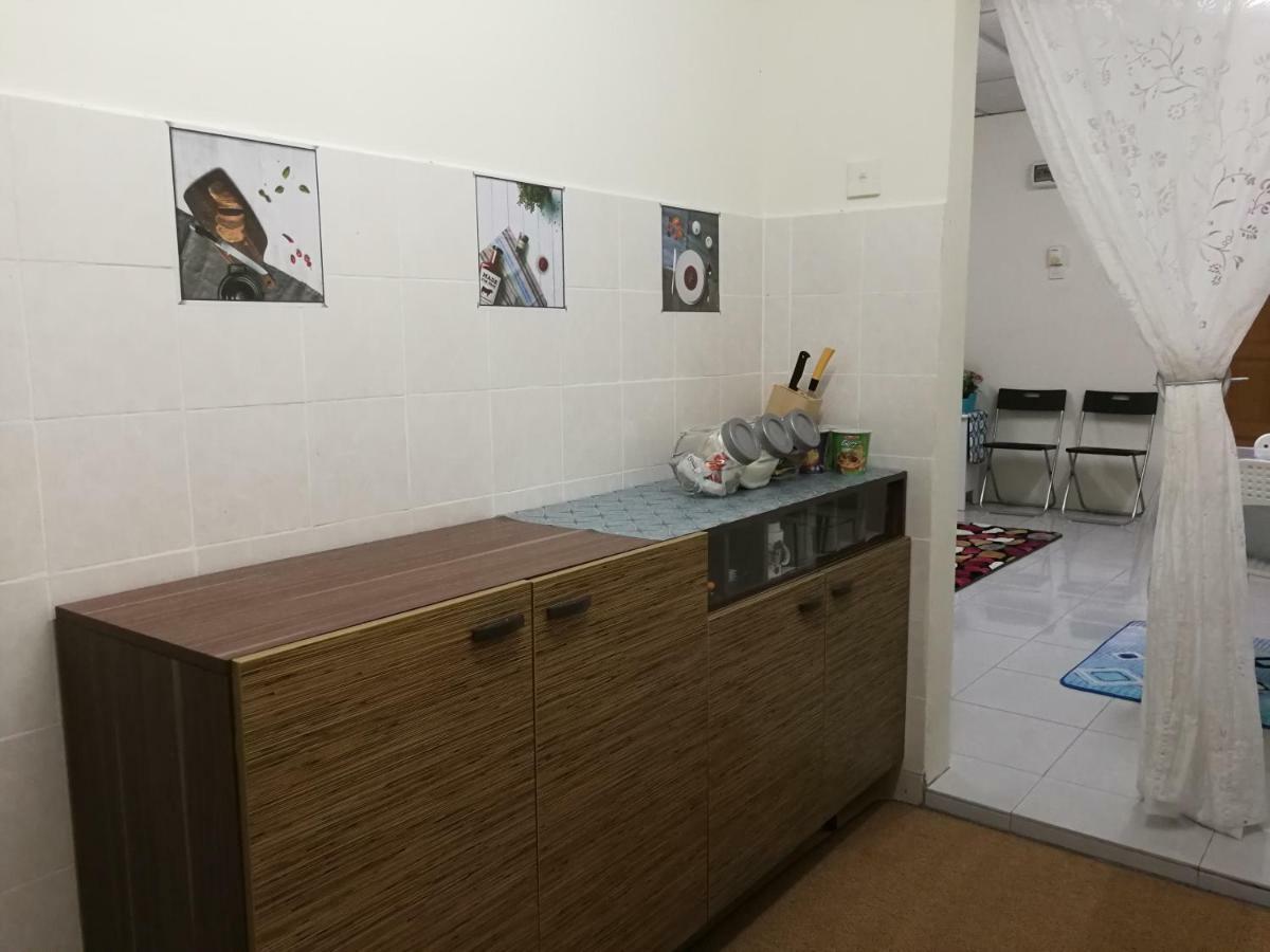 Apartment A1-04-03 Damiana Tanjong Malim